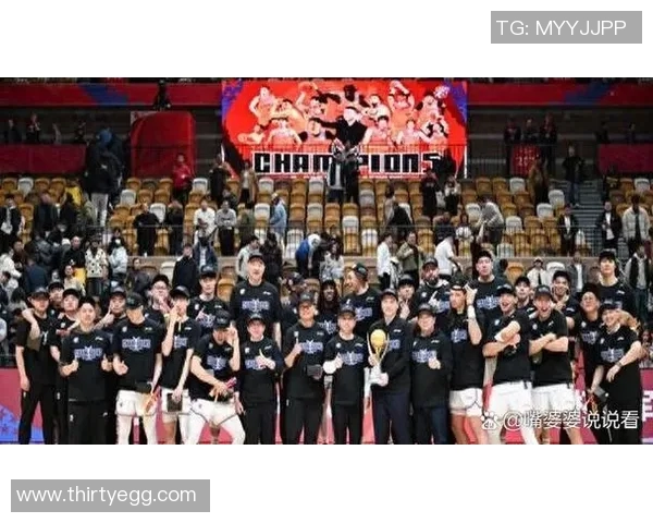 姚明重返故乡新疆探访篮球文化与青少年发展之路