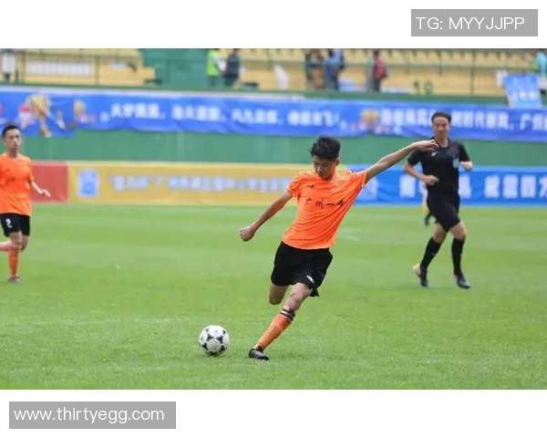 科学足球技术训练方法的创新与实践探索